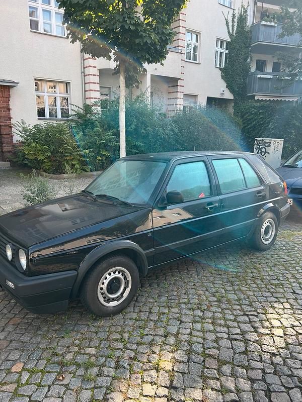 Schwarz Gebraucht 1991 VW Golf II Limousine | 3.800 € - Bild 1/4