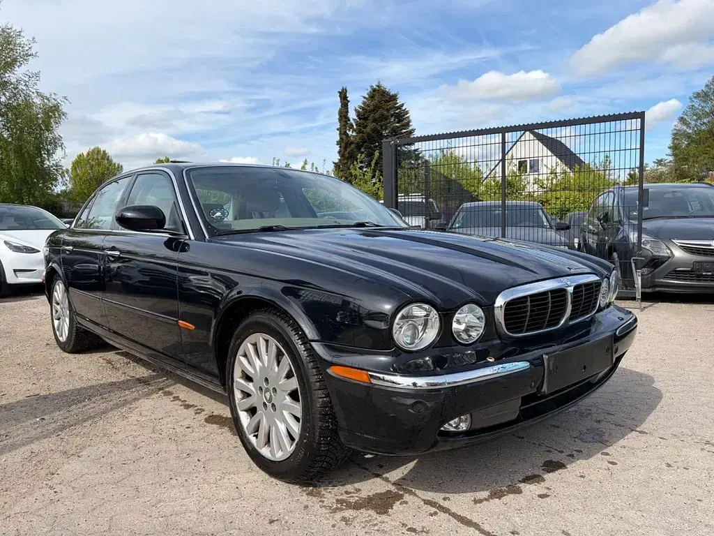 Gebraucht Jaguar XJ 237 PS (174 kW) 2003 Schwarz Limousine