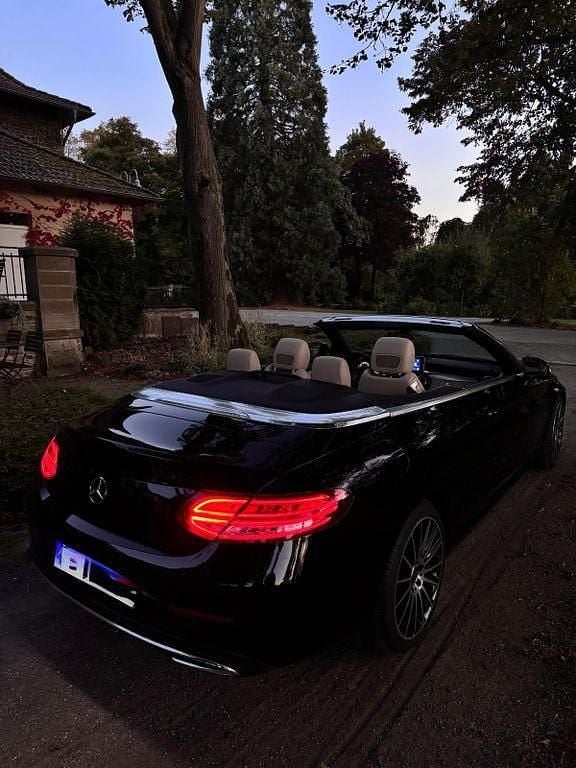 Gebraucht Mercedes C220 170 PS (125 kW) 2018 Schwarz Cabrio