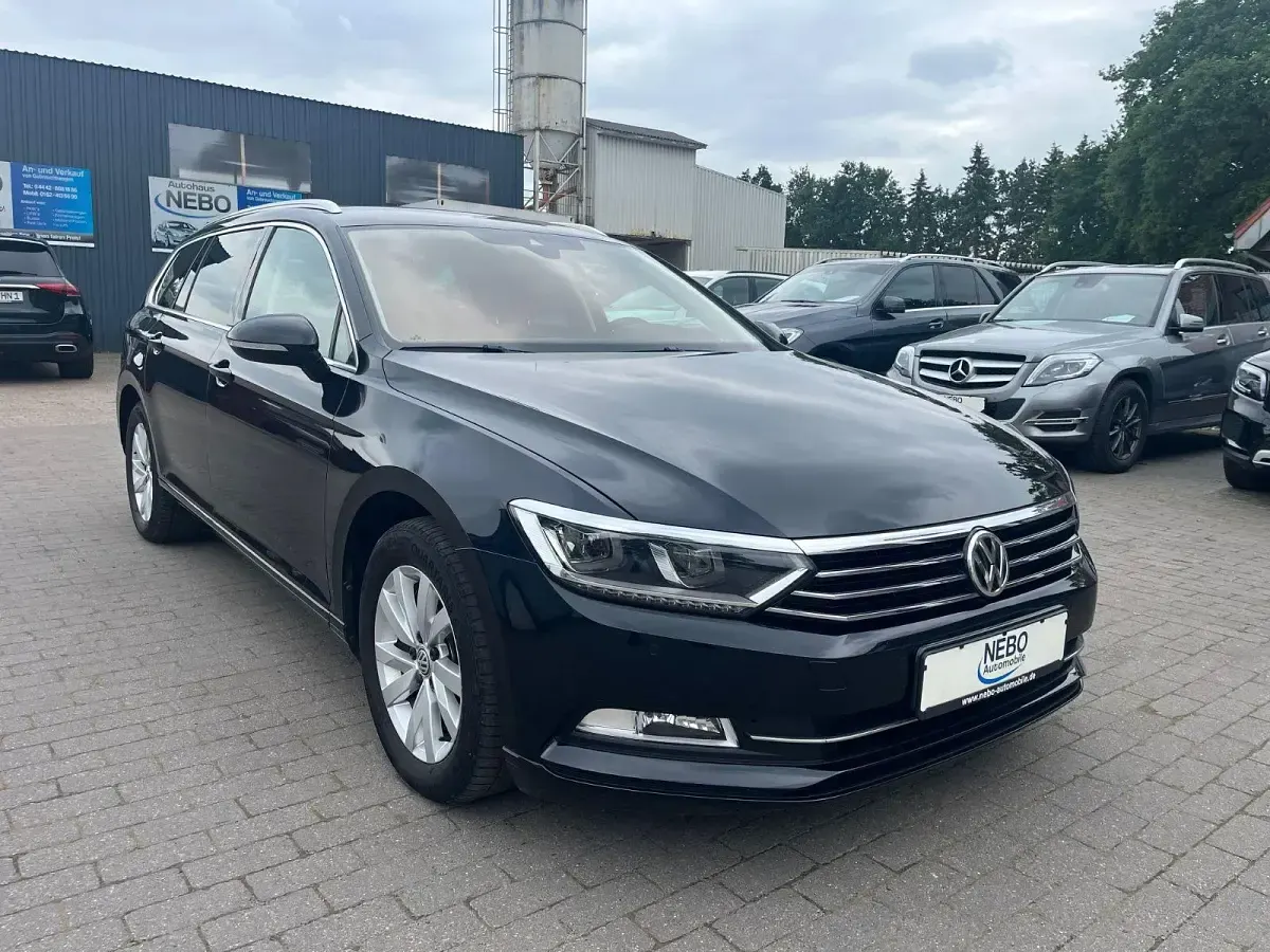 Gebraucht VW Passat Business 150 PS (110 kW) 2018 Schwarz Kombi