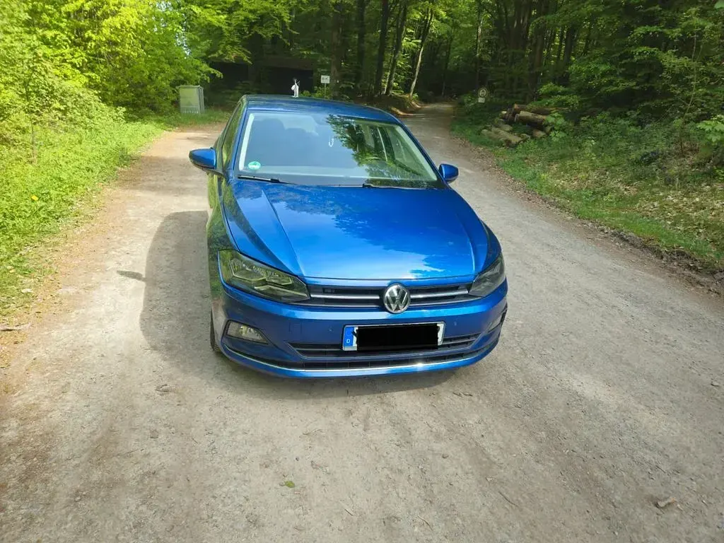Gebraucht VW Polo Highline 95 PS (69 kW) 2019 Blau Kleinwagen