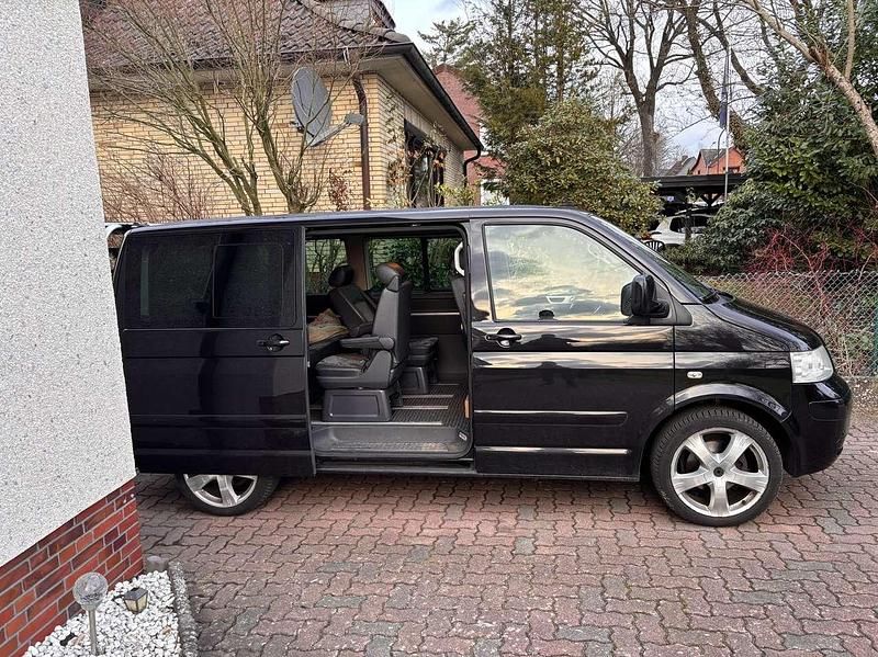 Gebraucht VW Multivan Highline 174 PS (127 kW) 2009 Van / Kleinbus