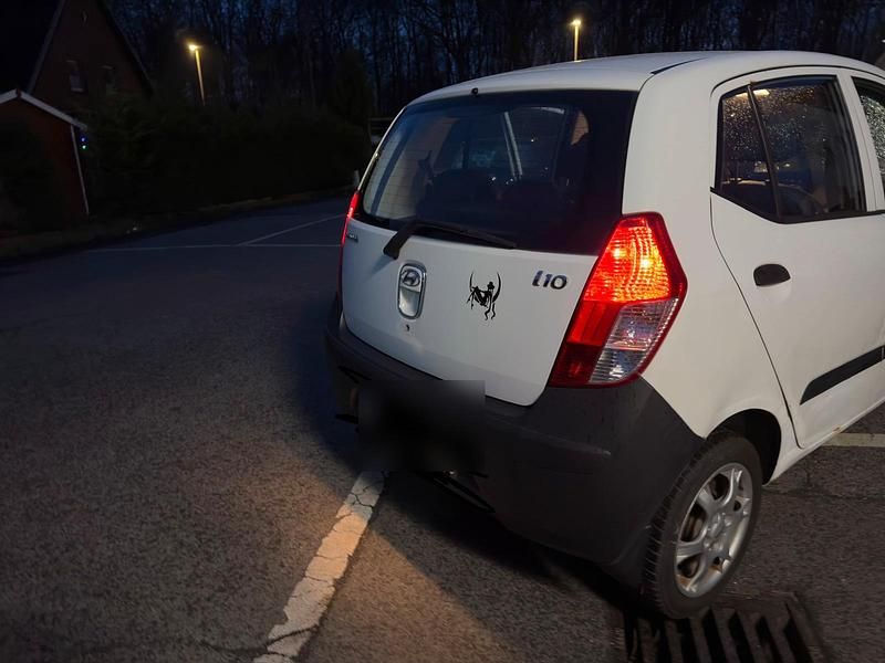 Gebraucht Hyundai i10 66 PS (48 kW) 2009 Weiß Kleinwagen