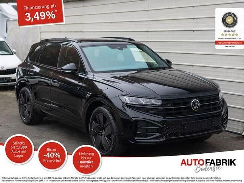 Grenadillschwarz metallic Gebraucht 2024 VW Touareg R-line SUV | 79.990 € - Bild 1/4
