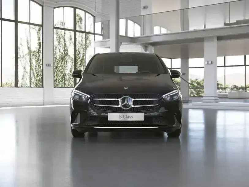 Gebraucht Mercedes B200 Progressive 163 PS (119 kW) 2020 Metalliclack kosmosschwarz Van / Kleinbus