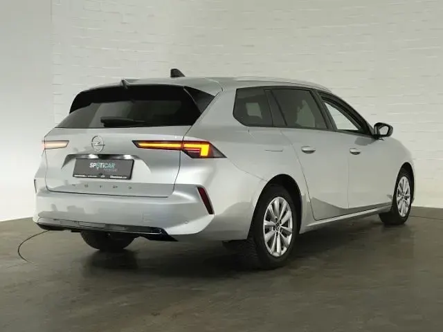 Gebraucht Opel Astra Elegance 131 PS (96 kW) 2023 Silber Kombi