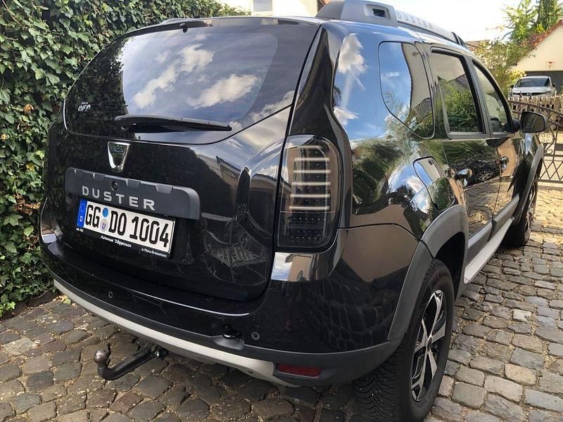 Gebraucht Dacia Duster Black Shadow 109 PS (80 kW) 2017 Schwarz SUV