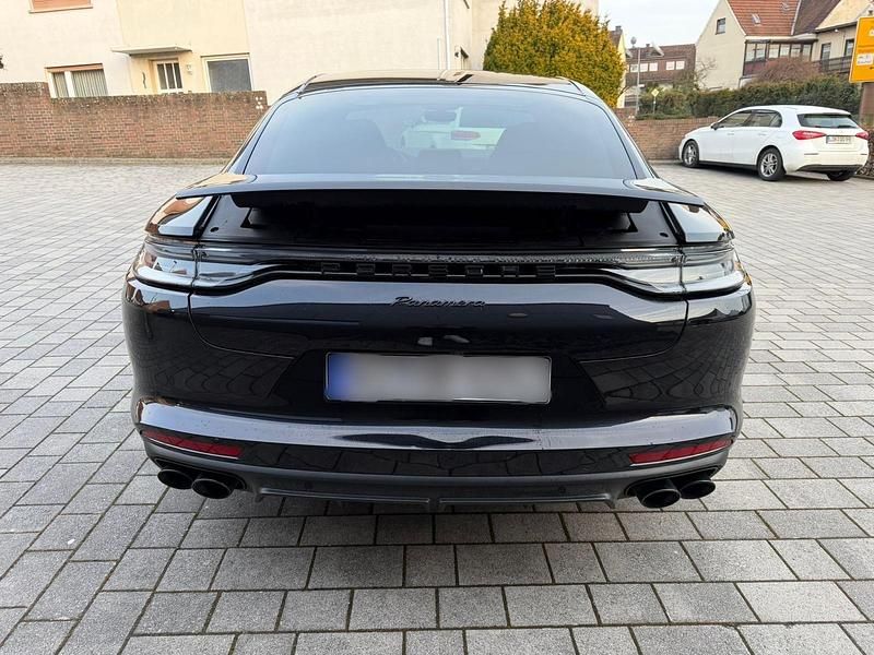 Gebraucht Porsche Panamera 330 PS (242 kW) 2021 Schwarz Limousine
