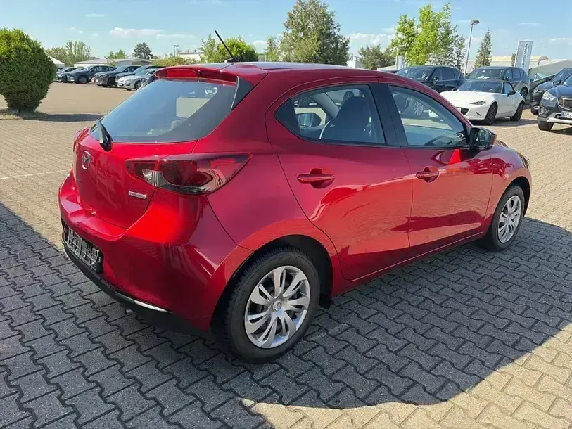 Gebraucht Mazda 2 90 PS (66 kW) 2022 Rot Kleinwagen