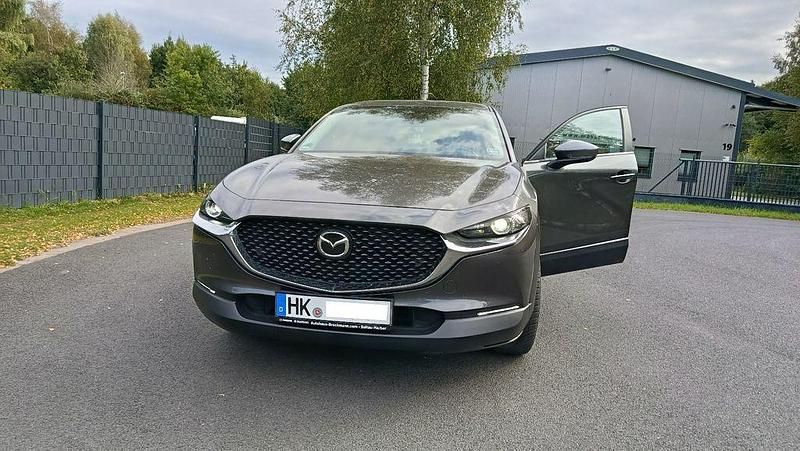 Grau Gebraucht 2022 Mazda CX-30 Selection SUV | 21.500 € (Superpreis) - Bild 1/4