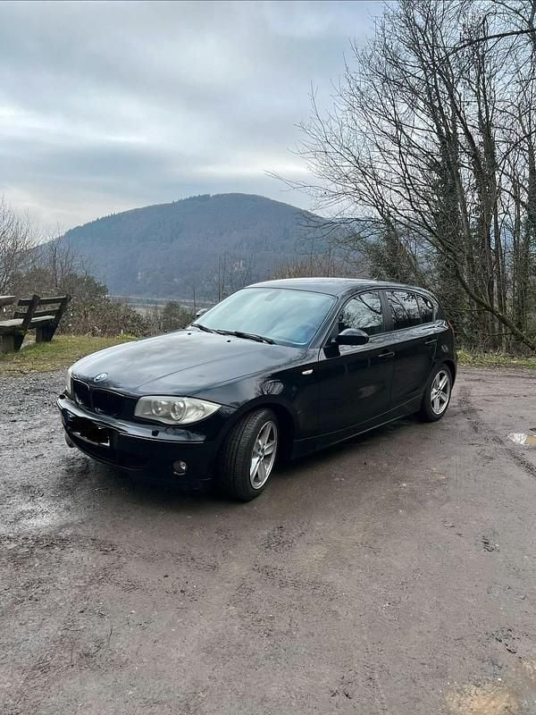 Gebraucht BMW 116 116 PS (85 kW) 2006 Schwarz Kleinwagen