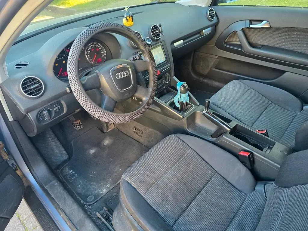 Second-hand Audi A3 Attraction 102 CP (75 kW) 2007 Gri Hatchback