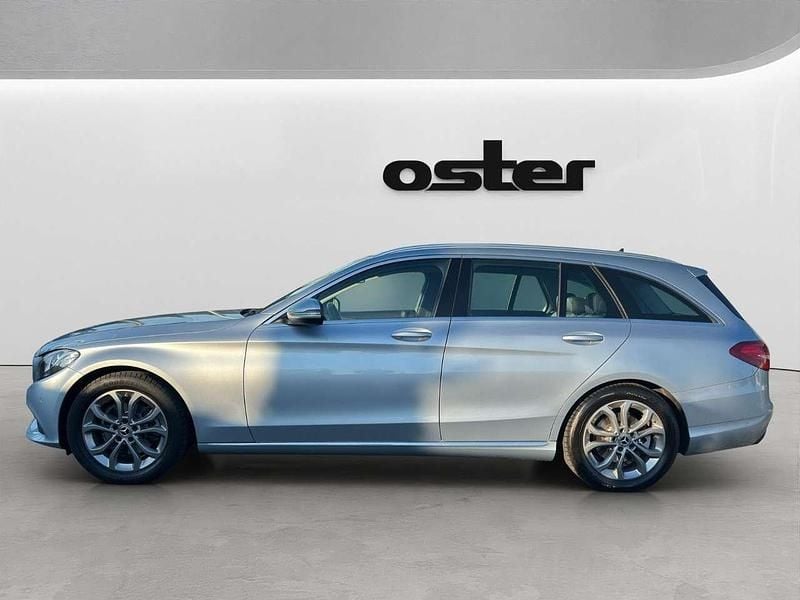 Gebraucht Mercedes C220 170 PS (125 kW) 2017 Diamantsilber Kombi