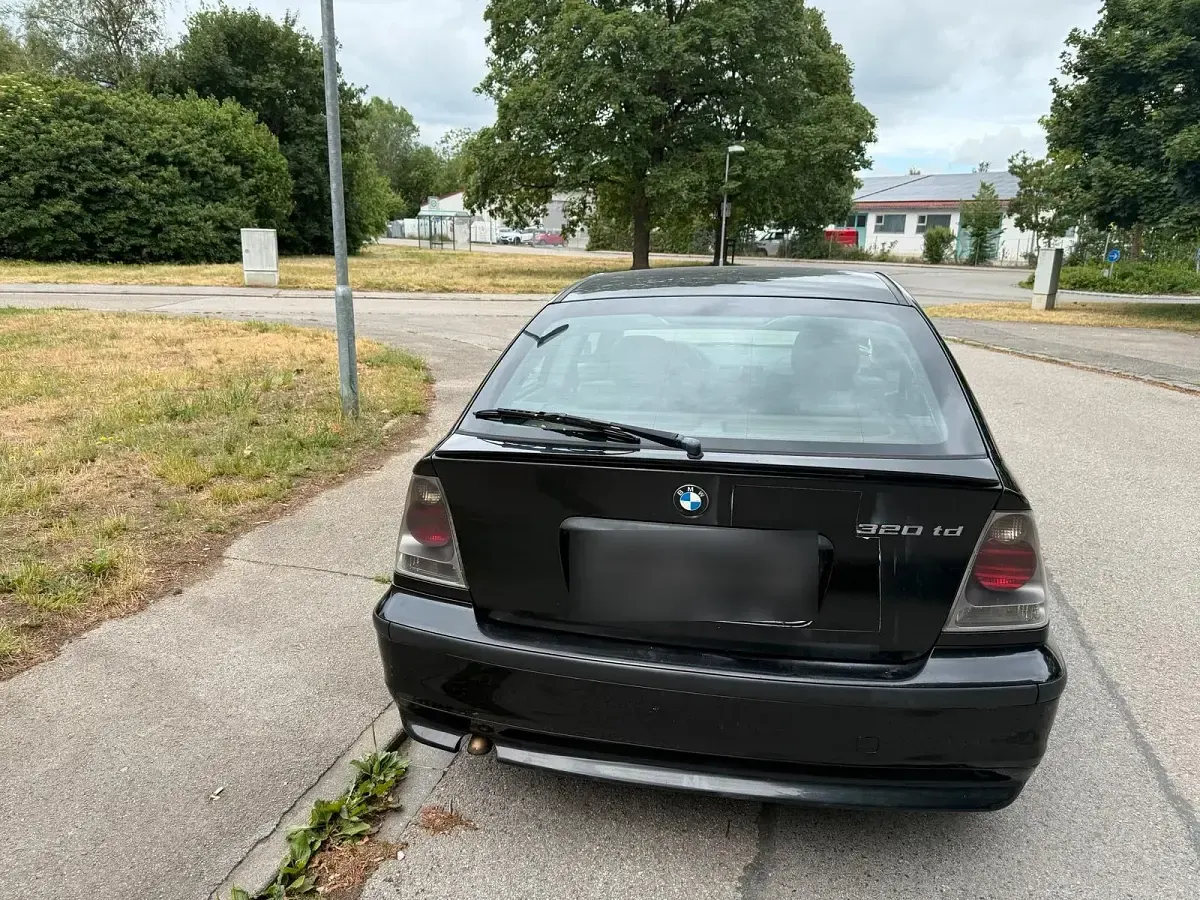 Gebraucht BMW 320 150 PS (110 kW) 2003 Schwarz Coupé