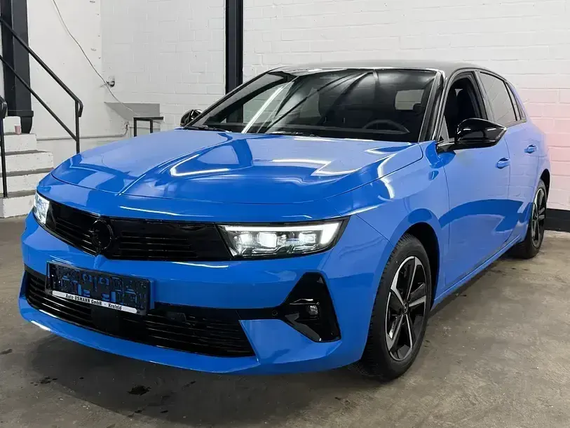 Gebraucht Opel Astra 131 PS (96 kW) 2025 Metalic blau Kleinwagen