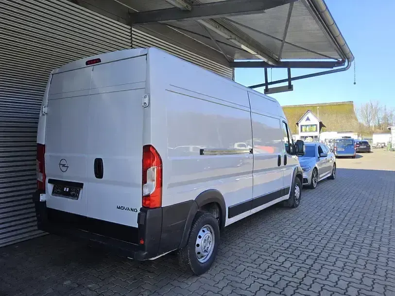 Gebraucht Opel Movano 140 PS (102 kW) 2022 Weiss Van
