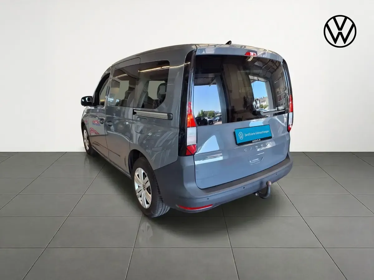 Gebraucht VW Caddy Basis 102 PS (75 kW) 2021 Grau Van / Kleinbus