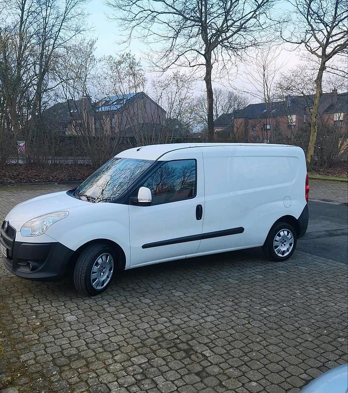 Gebraucht Fiat Doblò 90 PS (66 kW) 2011 Weiß Van / Kleinbus