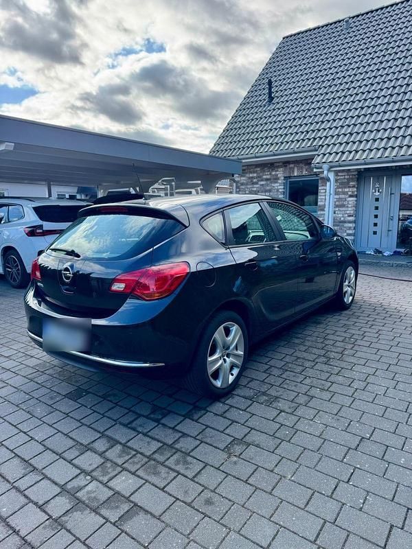 Gebraucht Opel Astra Style 120 PS (88 kW) 2014 Schwarz Kombi