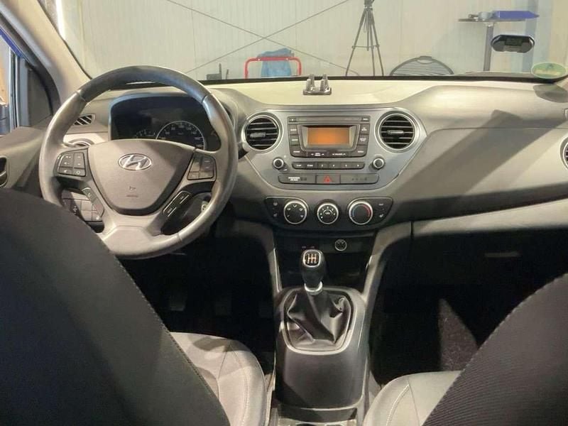 Blau Gebraucht 2019 Hyundai i10 YES! Kleinwagen | 8.555 € (Guter Preis) - Bild 1/4