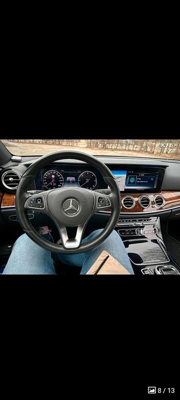 Gebraucht Mercedes E220 194 PS (142 kW) 2017 Limousine