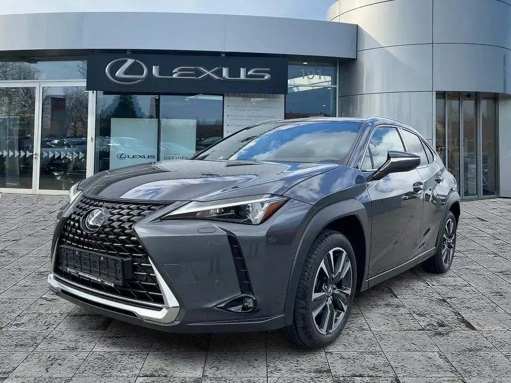 Gebraucht Lexus UX 250h 184 PS (135 kW) 2023 Sonic grey SUV