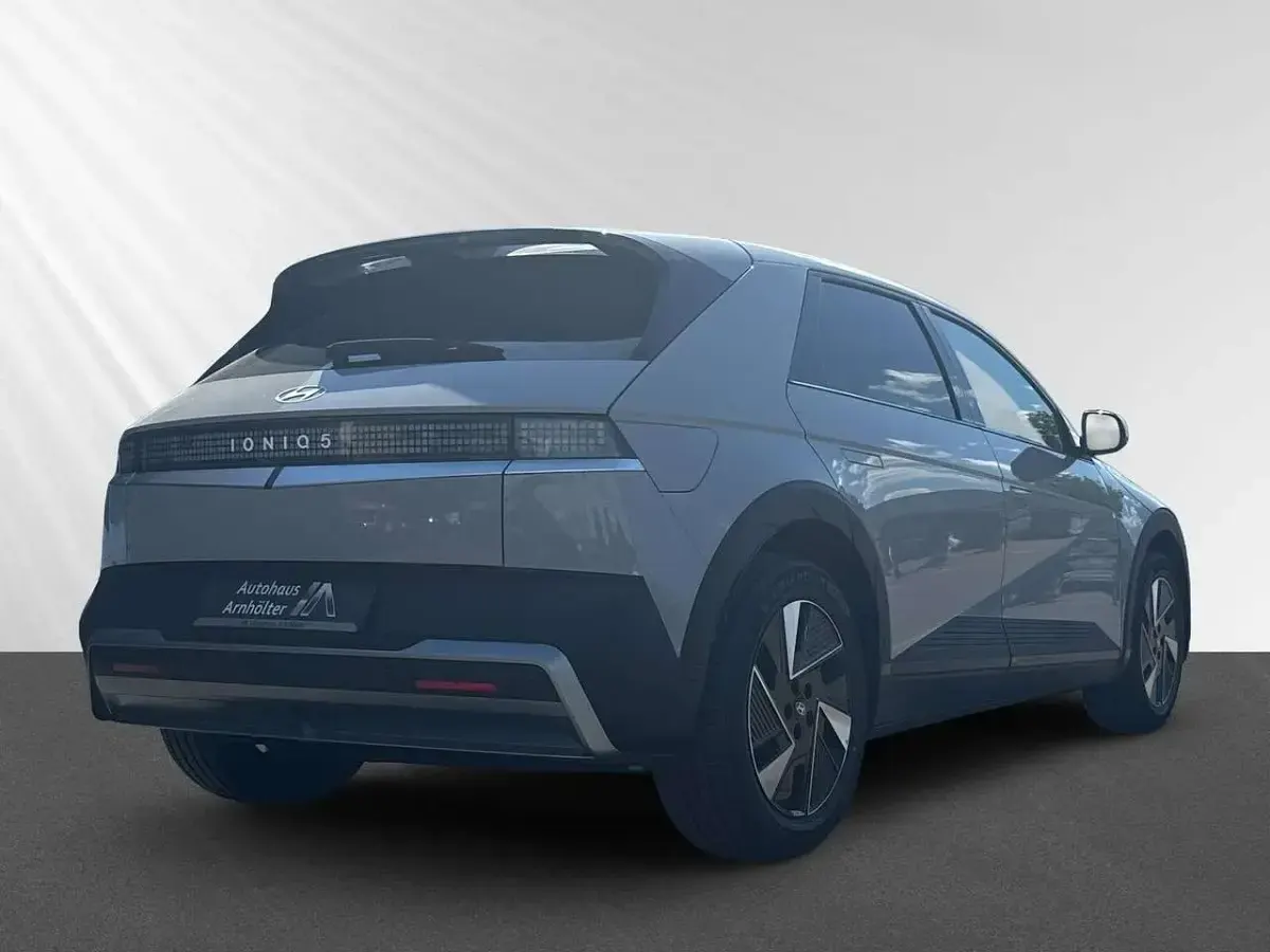 Neu Hyundai Ioniq 5 167 kW (228 PS) 2026 Grau SUV