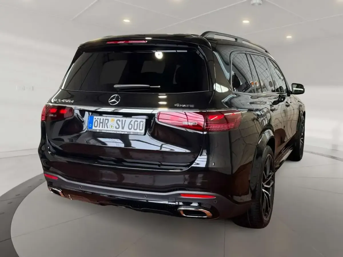 Gebraucht Mercedes GLS450 AMG 367 PS (269 kW) 2026 Schwarz SUV