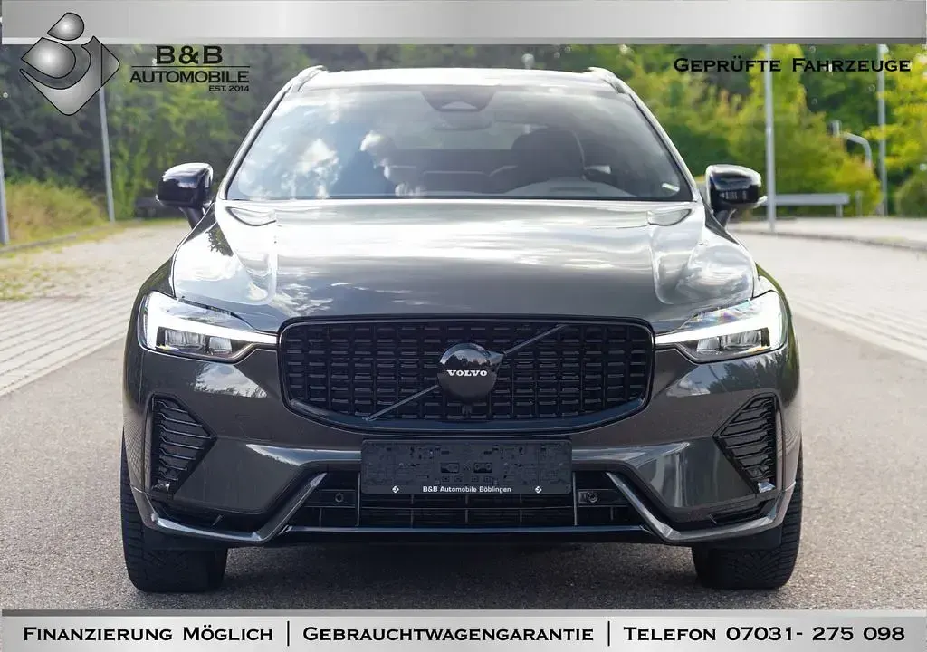 Gebraucht Volvo XC60 R-Design 197 PS (144 kW) 2022 Grau SUV