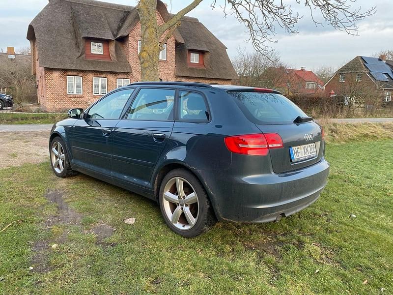 Gebraucht Audi A3 140 PS (102 kW) 2011 Grau Limousine