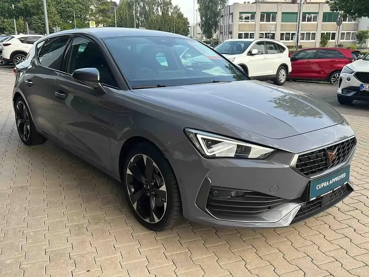 Gebraucht Cupra Leon 204 PS (150 kW) 2024 Graphene grau Limousine