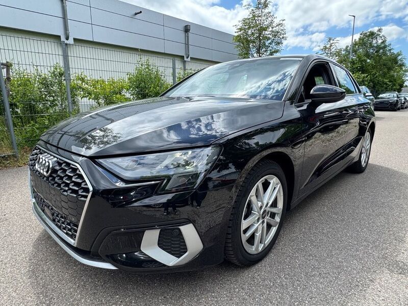 Schwarz Gebraucht 2022 Audi A3 Sportback e-tron Advanced Limousine | 20.300 € (Guter Preis) - Bild 1/4