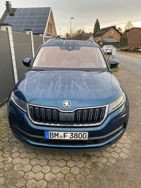 Blau Gebraucht 2020 Skoda Kodiaq Style SUV | 25.500 € (Superpreis) - Bild 1/4
