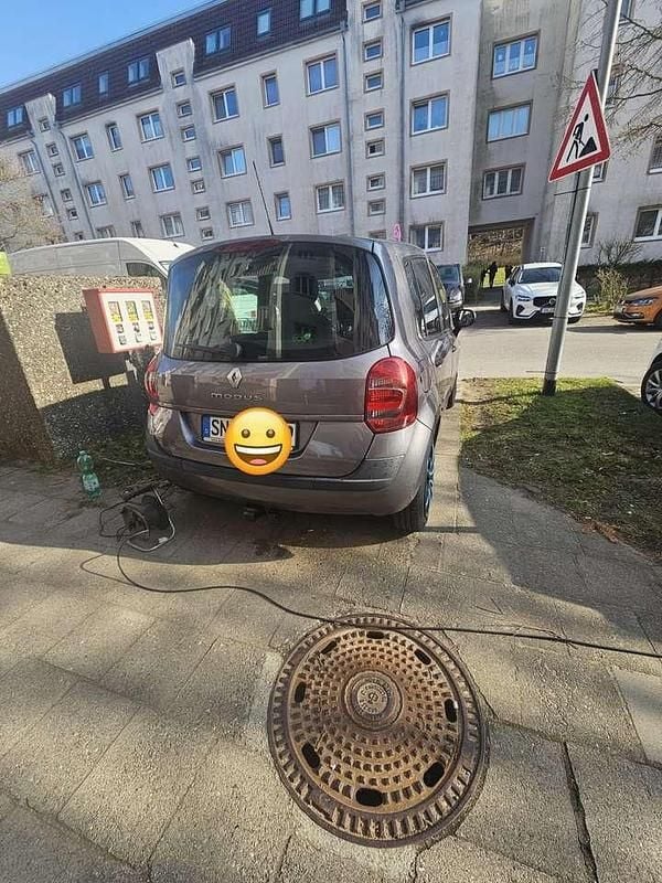 Gebraucht Renault Modus Avantage 75 PS (55 kW) 2009 Van / Kleinbus