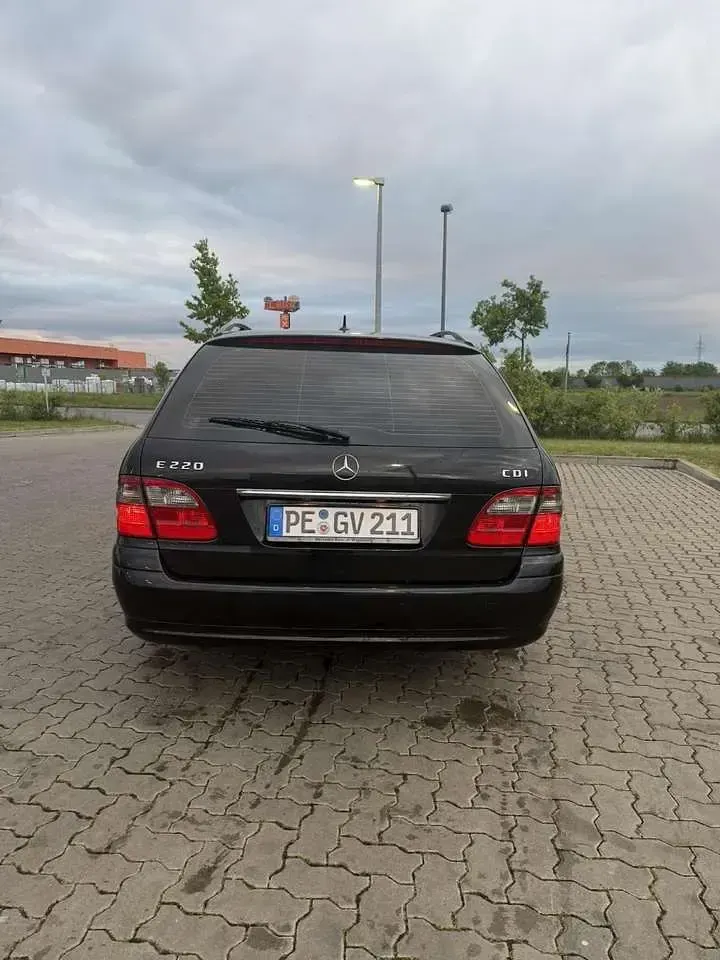 Gebraucht Mercedes E220 Avantgarde 170 PS (125 kW) 2008 Kombi