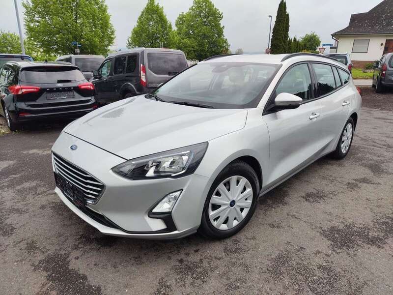 Silber Gebraucht 2020 Ford Focus Kombi | 13.490 € (Guter Preis) - Bild 1/4