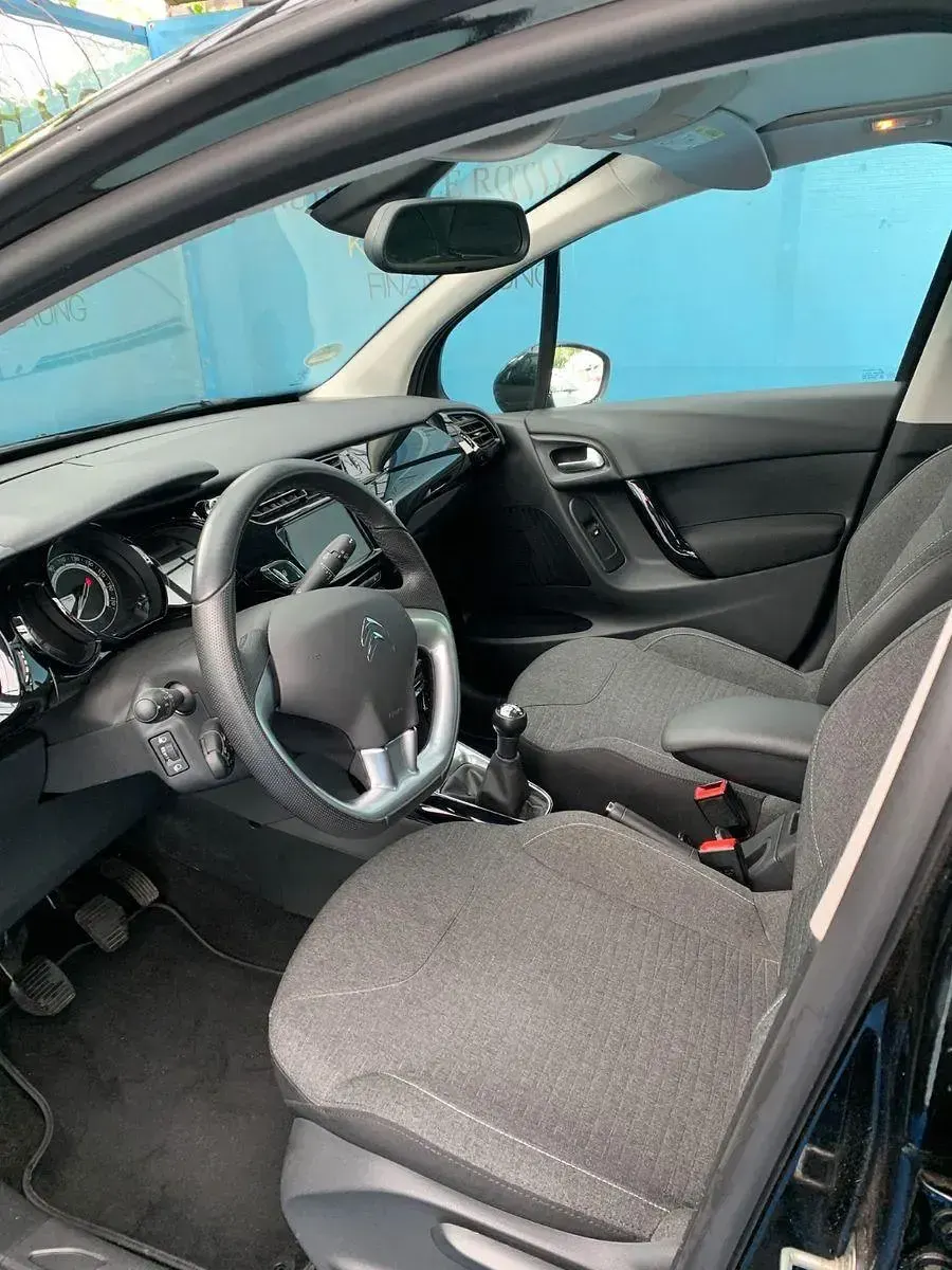 Gebraucht Citroën C3 82 PS (60 kW) 2016 Schwarz Kleinwagen