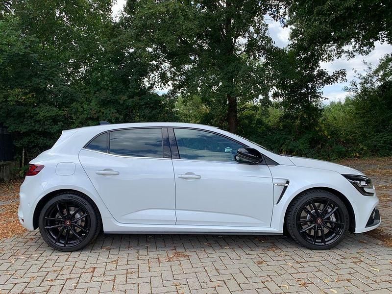 Weiß Gebraucht 2021 Renault Mégane IV R.S. Limousine | 29.000 € (Fairer Preis) - Bild 1/4