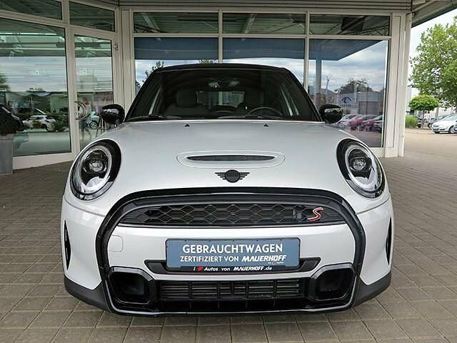 Gebraucht Mini Cooper S Classic 178 PS (130 kW) 2022 White silver metallic Kleinwagen