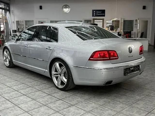 Usata VW Phaeton 335 CV (246 kW) 2011 Argento Berlina