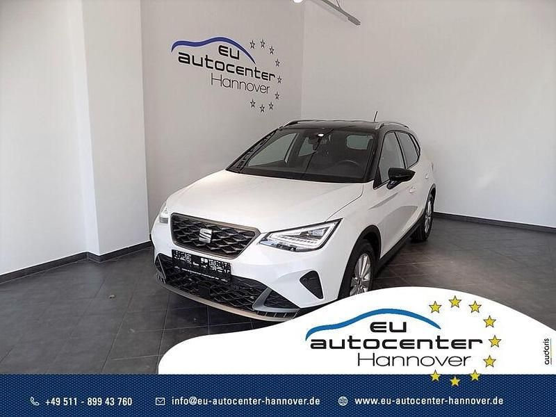 "candy" weiss Gebraucht 2022 Seat Arona FR SUV | 19.980 € (Fairer Preis) - Bild 1/4