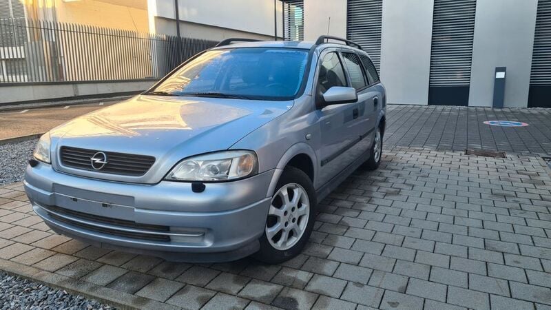Silber Gebraucht 2002 Opel Astra Selection Kombi | 2.250 € (Etwas zu teuer) - Bild 1/4