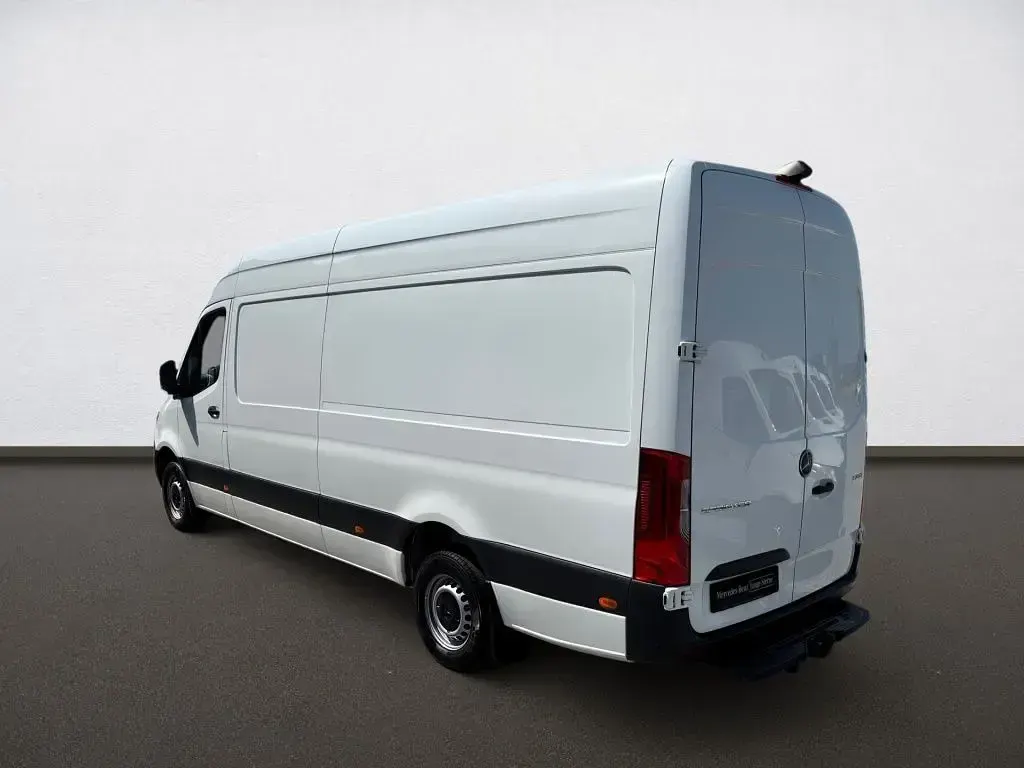 Gebraucht Mercedes Sprinter 170 PS (125 kW) 2022 Arktikwei Van