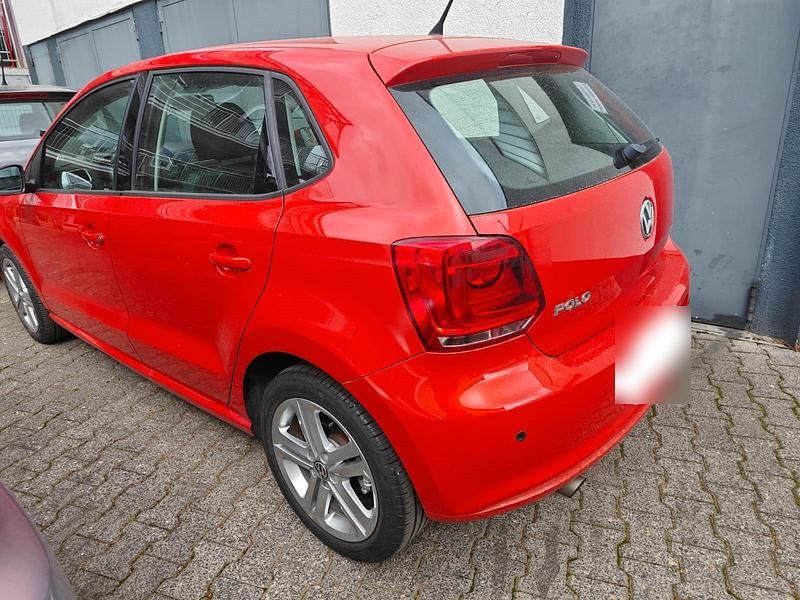 Gebraucht VW Polo 90 PS (66 kW) 2013 Orange Kleinwagen