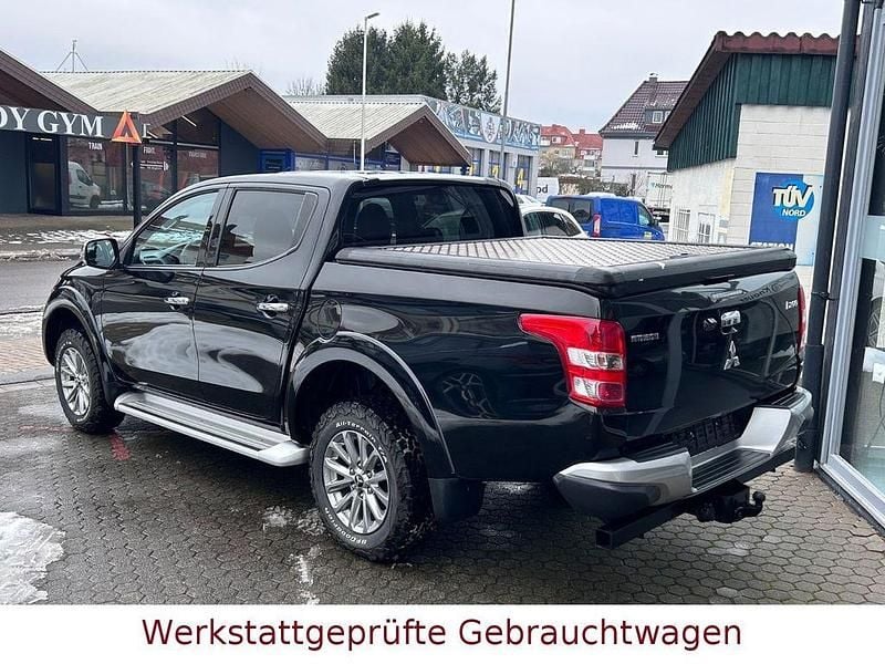 Gebraucht Mitsubishi L200 Plus 181 PS (133 kW) 2019 Schwarz Abholung