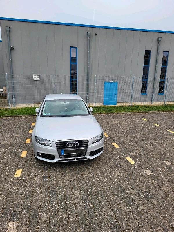Gebraucht Audi A4 160 PS (117 kW) 2009 Silber Limousine
