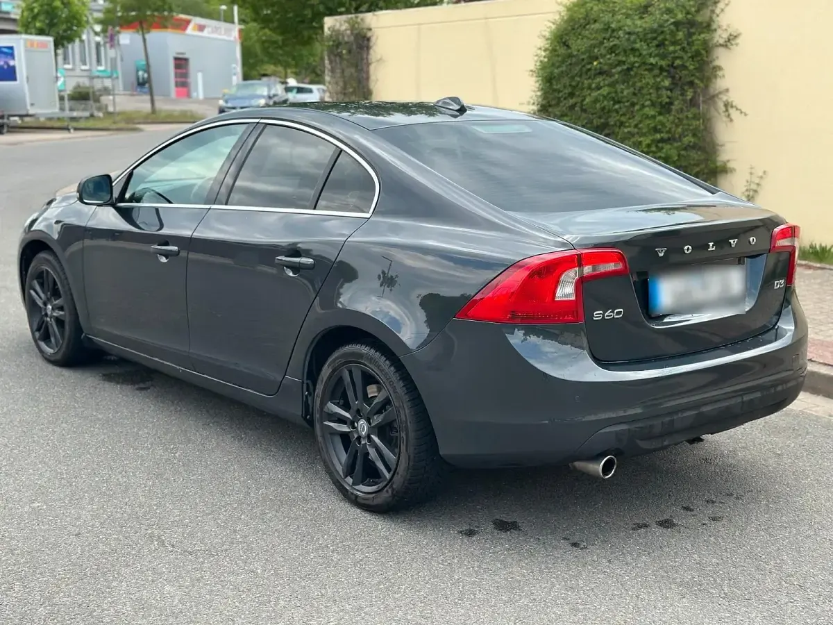 Gebraucht Volvo S60 136 PS (100 kW) 2013 Grau Limousine