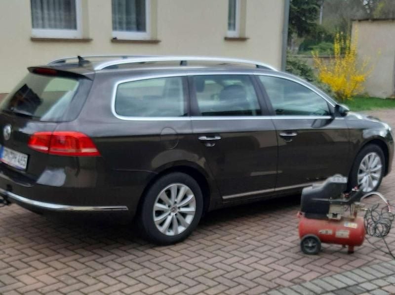 Gebraucht VW Passat Edition 140 PS (102 kW) 2014 Braun Kombi