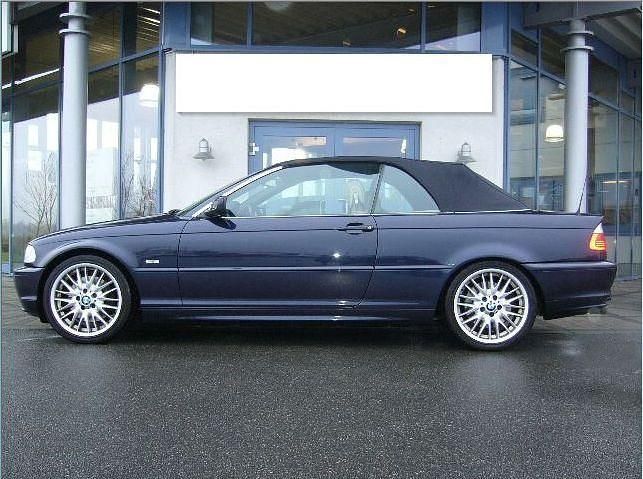 Blau Gebraucht 2003 BMW 330 Cabriolet Sport Line Cabrio | 12.000 € (Guter Preis) - Bild 1/4