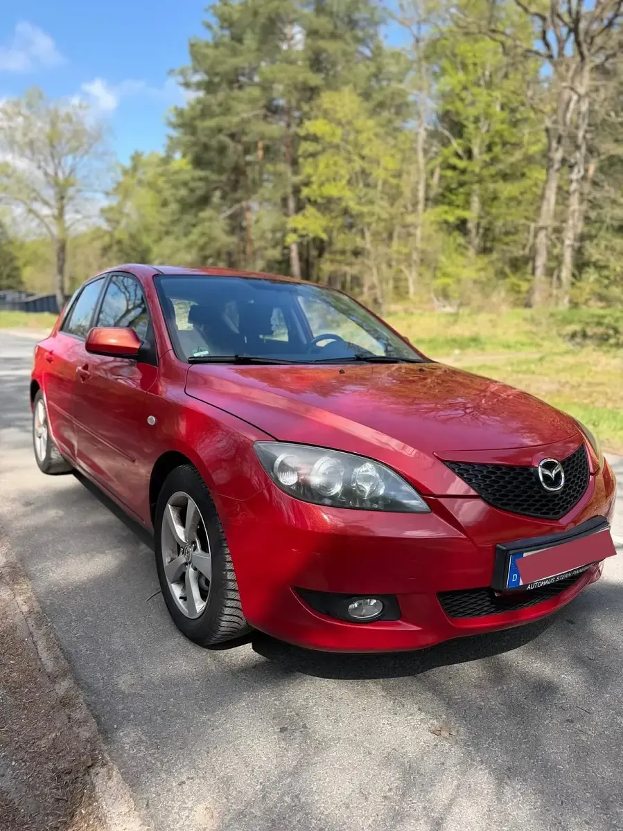 Usata Mazda 3 105 CV (77 kW) 2007 Rosso Utilitaria
